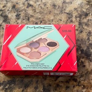 MAC M·A·Cnificent Eye Shadow Palette Neutrals & Lilac